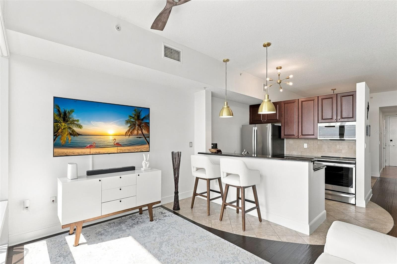 Condominium at 101 S EOLA DR #905, ORLANDO, photo 4 of 30