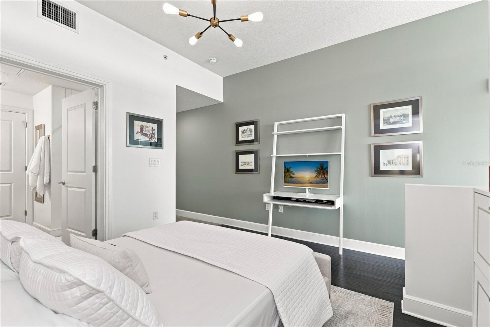 Condominium at 101 S EOLA DR #905, ORLANDO, photo 6 of 30