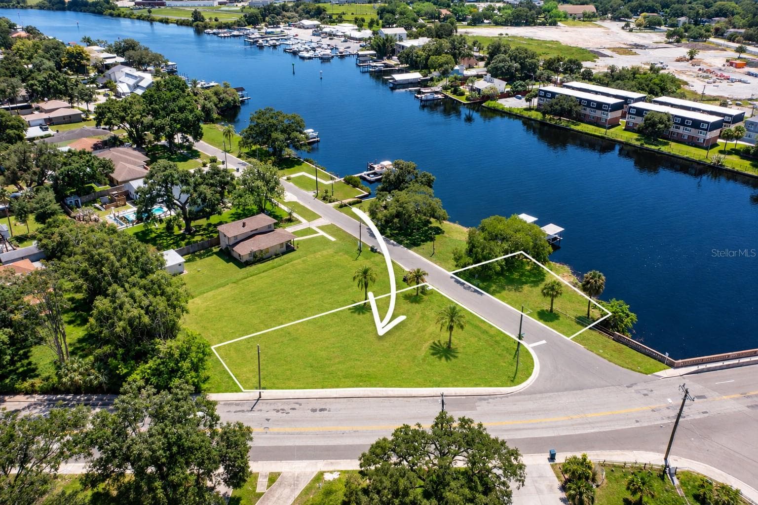 Land at 2519/1 RIVERSIDE DR, TAMPA, photo 2 of 3