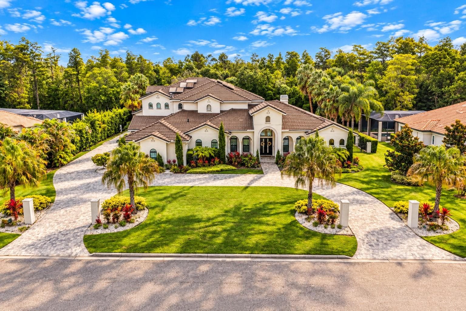 Single Family Residence at 17032 COMUNIDAD DE AVILA, LUTZ, photo 5 of 49