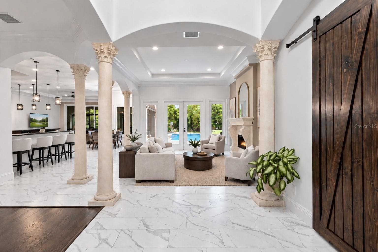 Single Family Residence at 17032 COMUNIDAD DE AVILA, LUTZ, photo 13 of 49