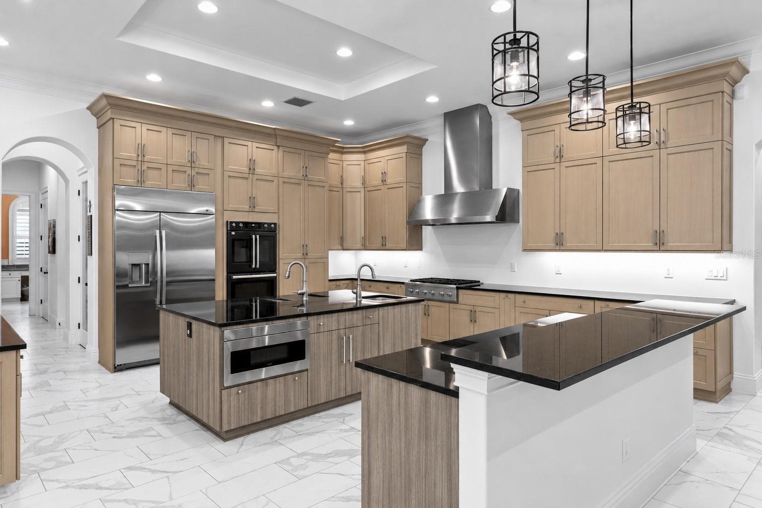 Single Family Residence at 17032 COMUNIDAD DE AVILA, LUTZ, photo 17 of 49