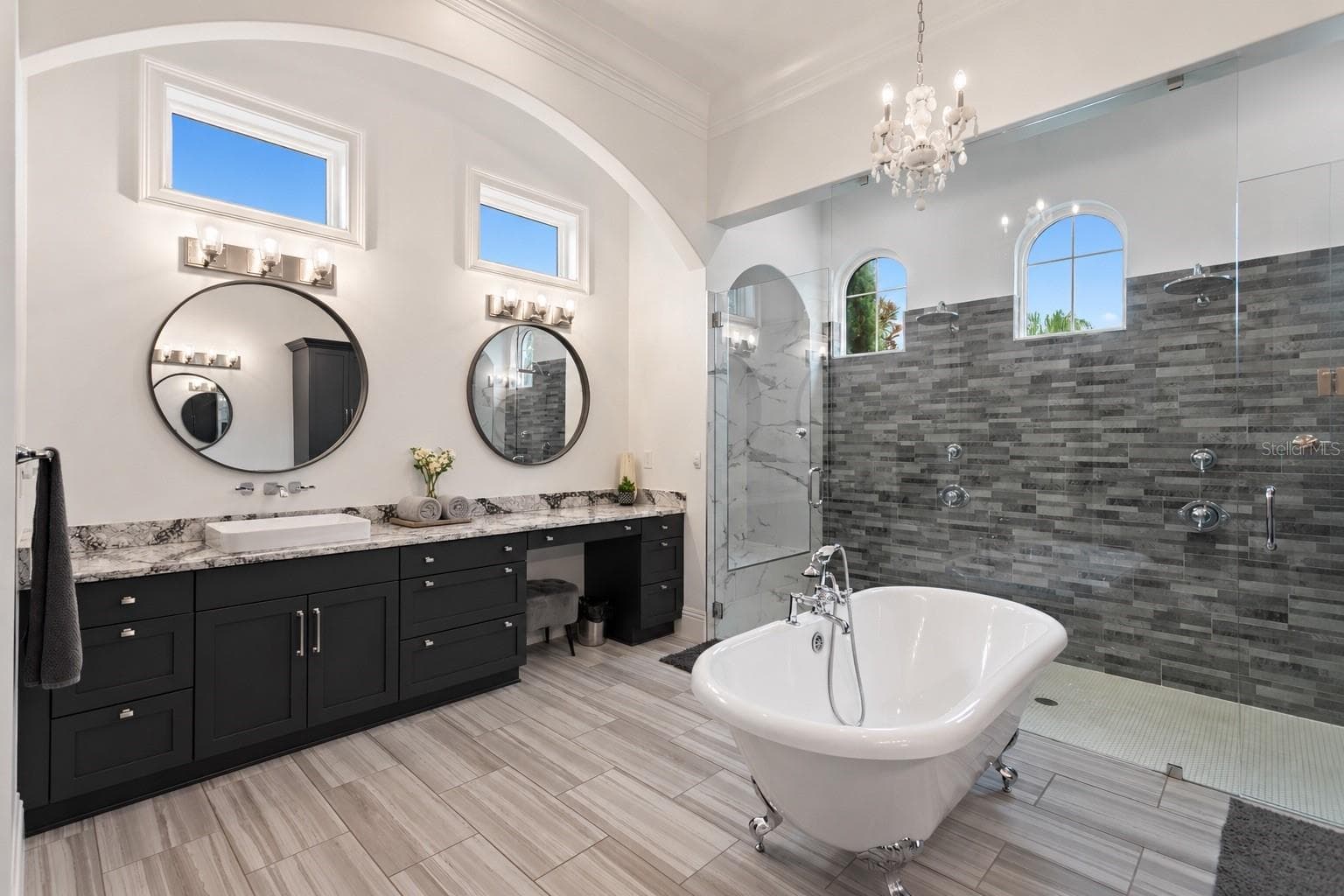 Single Family Residence at 17032 COMUNIDAD DE AVILA, LUTZ, photo 30 of 49