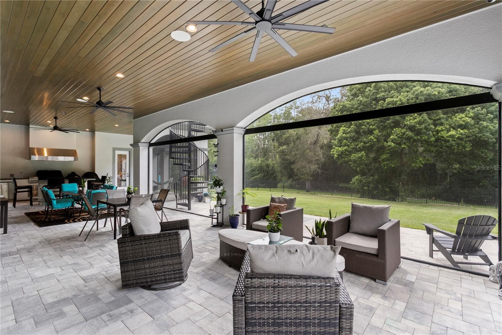 Single Family Residence at 17032 COMUNIDAD DE AVILA, LUTZ, photo 44 of 49
