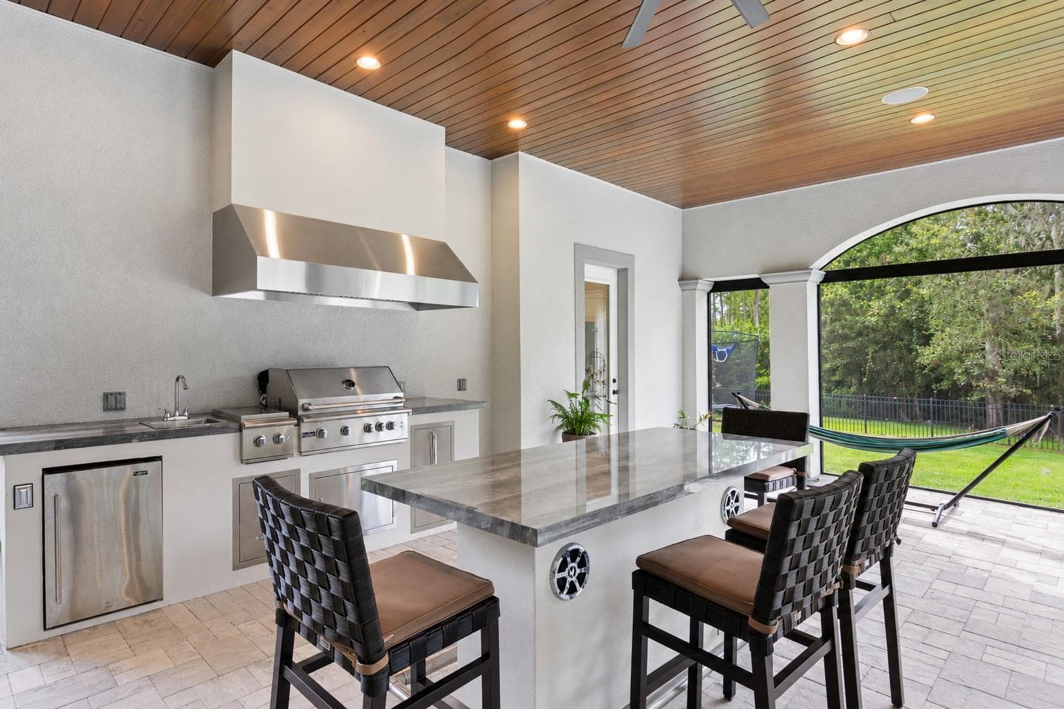 Single Family Residence at 17032 COMUNIDAD DE AVILA, LUTZ, photo 46 of 49