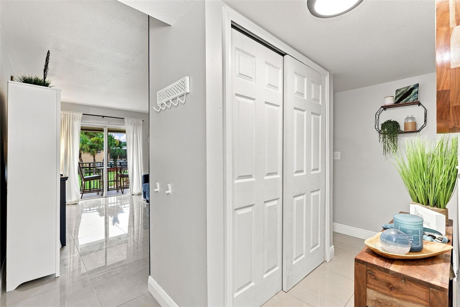 Condominium at 1000 LAKE OF THE WOODS BLVD #202B, FERN PARK, photo 12 of 25