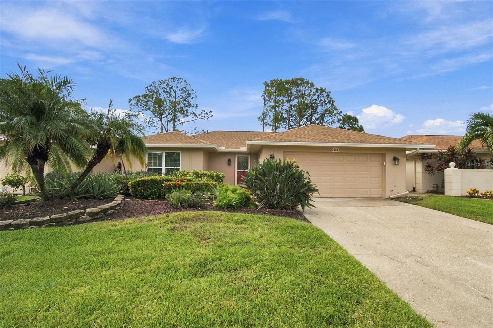 2254 HERON CIR
