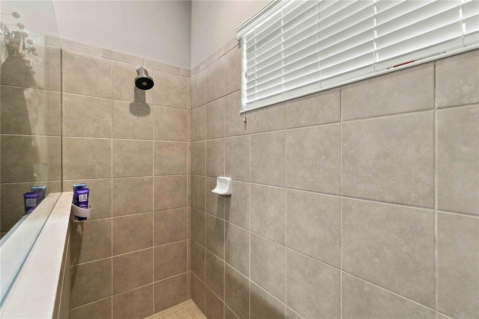 Single Family Residence at 6964 WHITE WILLOW CT, SARASOTA, photo 16 of 38