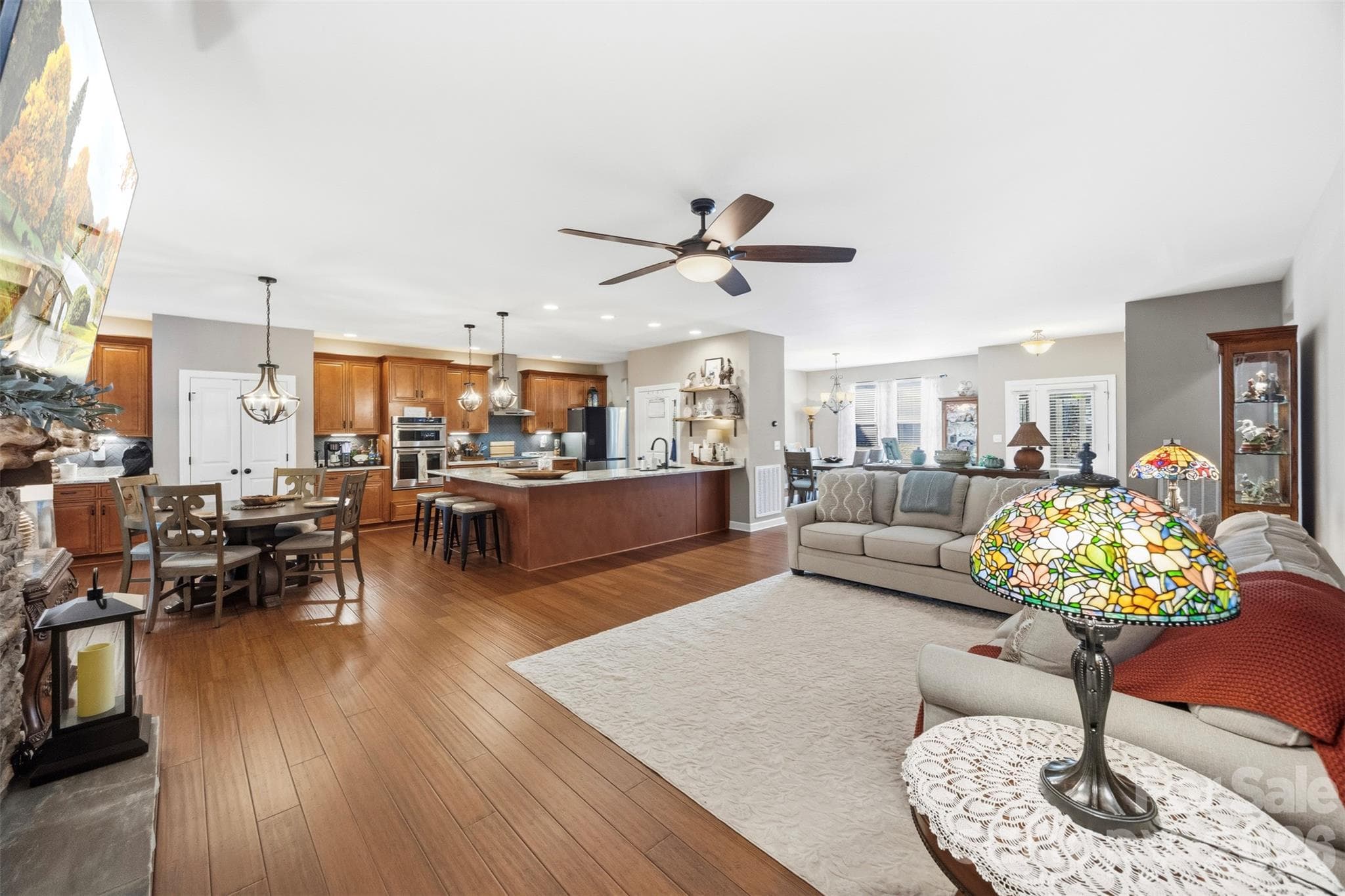 Single Family Residence at 2072 Old Ferry Lane, Lancaster, photo 15 of 45