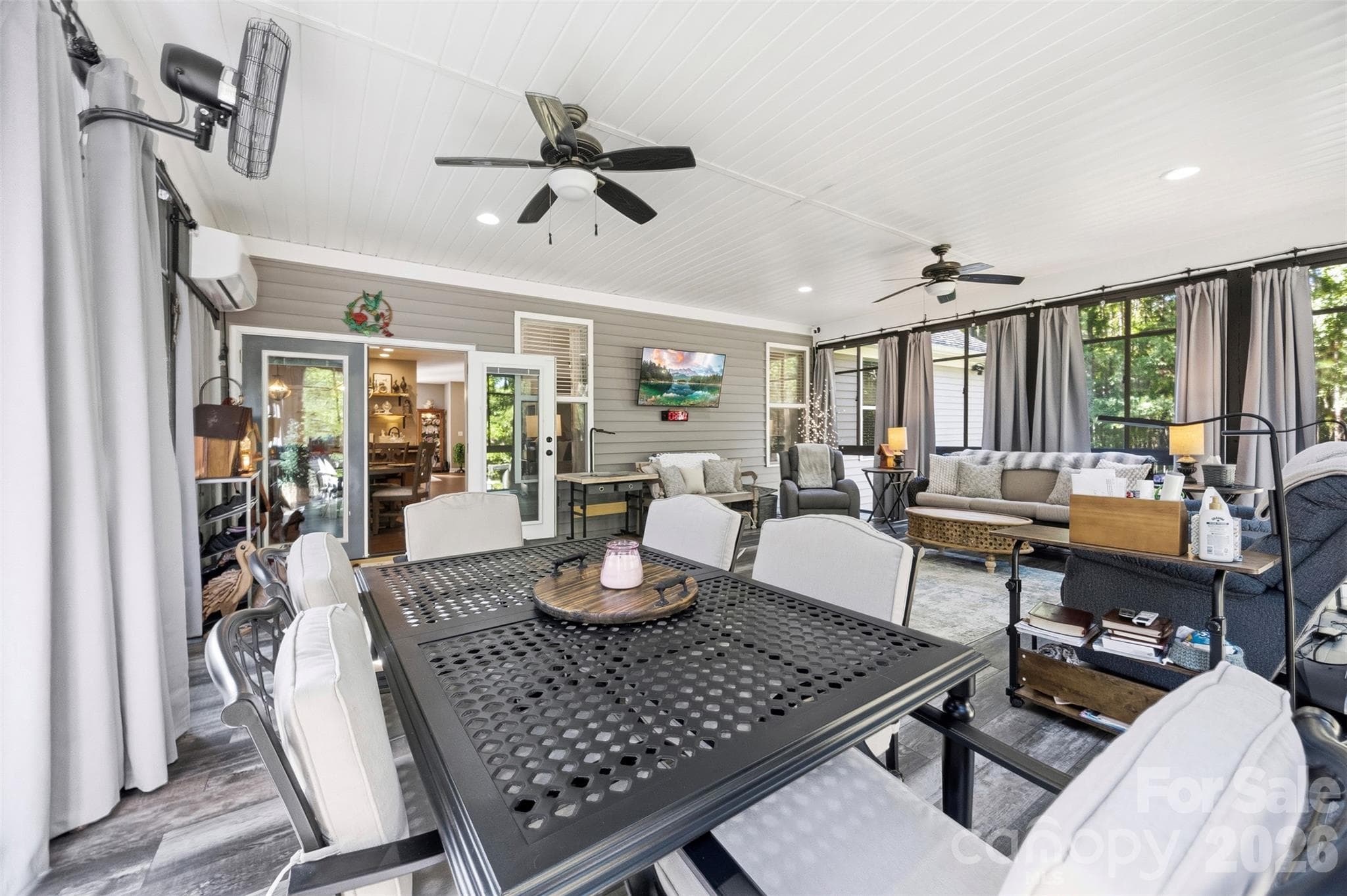Single Family Residence at 2072 Old Ferry Lane, Lancaster, photo 31 of 45