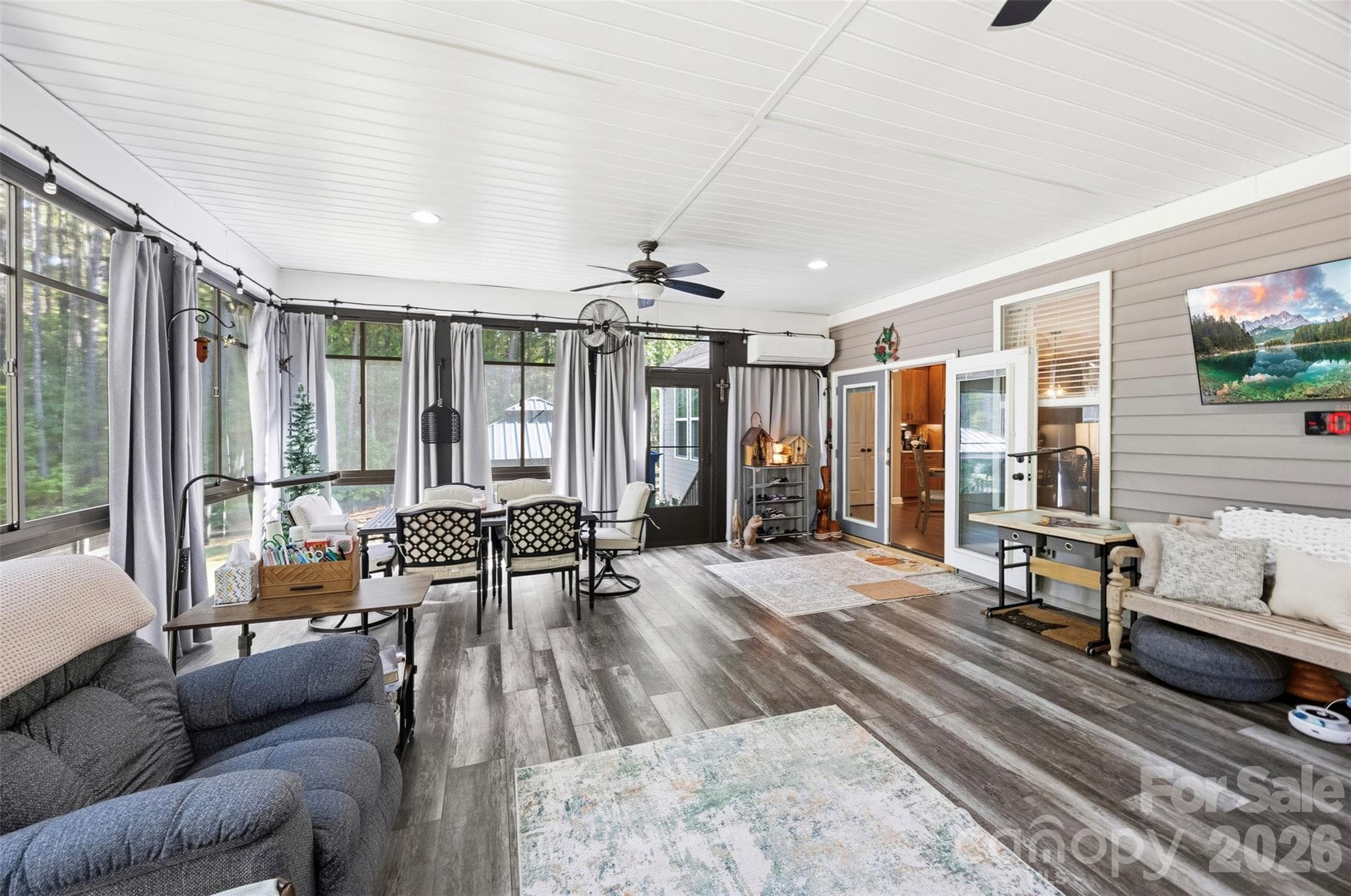 Single Family Residence at 2072 Old Ferry Lane, Lancaster, photo 32 of 45