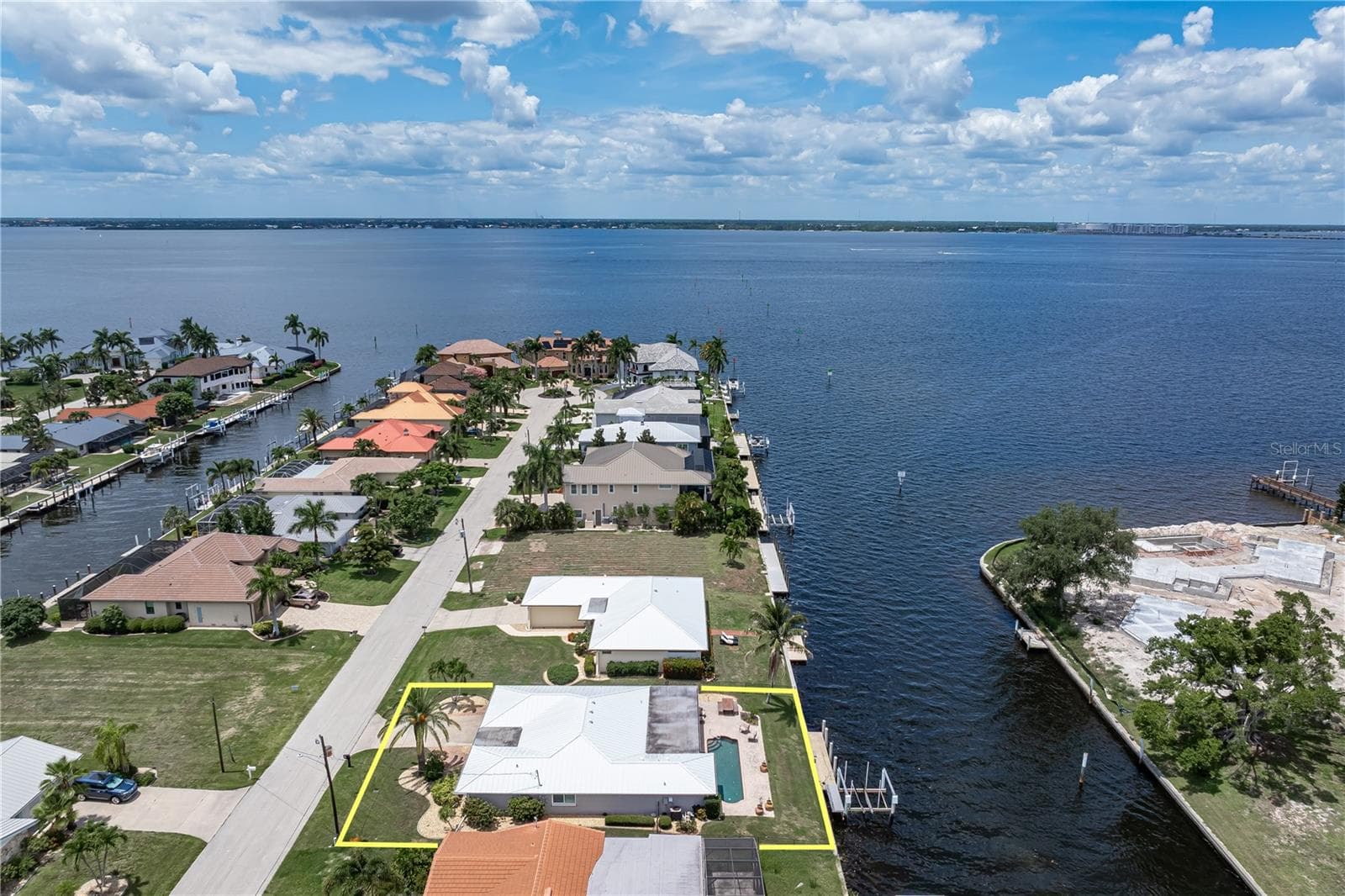 Single Family Residence at 2211 PALM TREE DR, PUNTA GORDA, photo 9 of 60