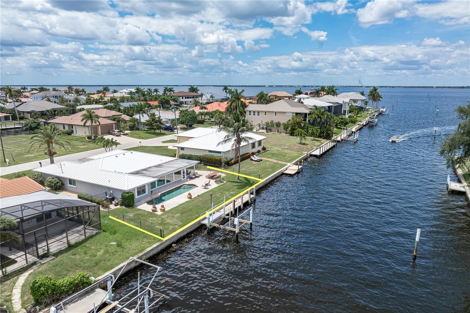 Single Family Residence at 2211 PALM TREE DR, PUNTA GORDA, photo 12 of 60