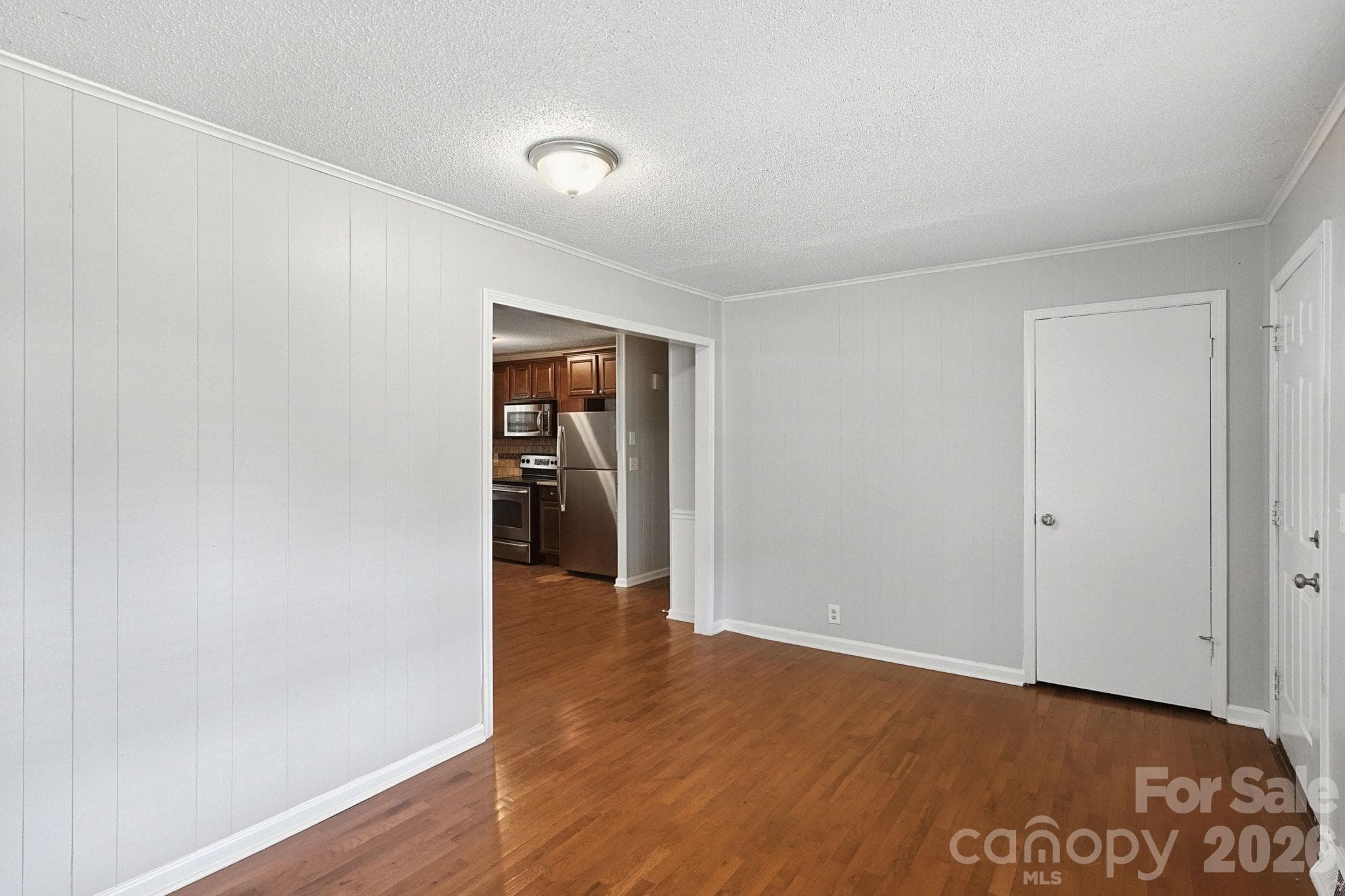 Single Family Residence at 1316 Mayberry Road, Dallas, photo 6 of 39