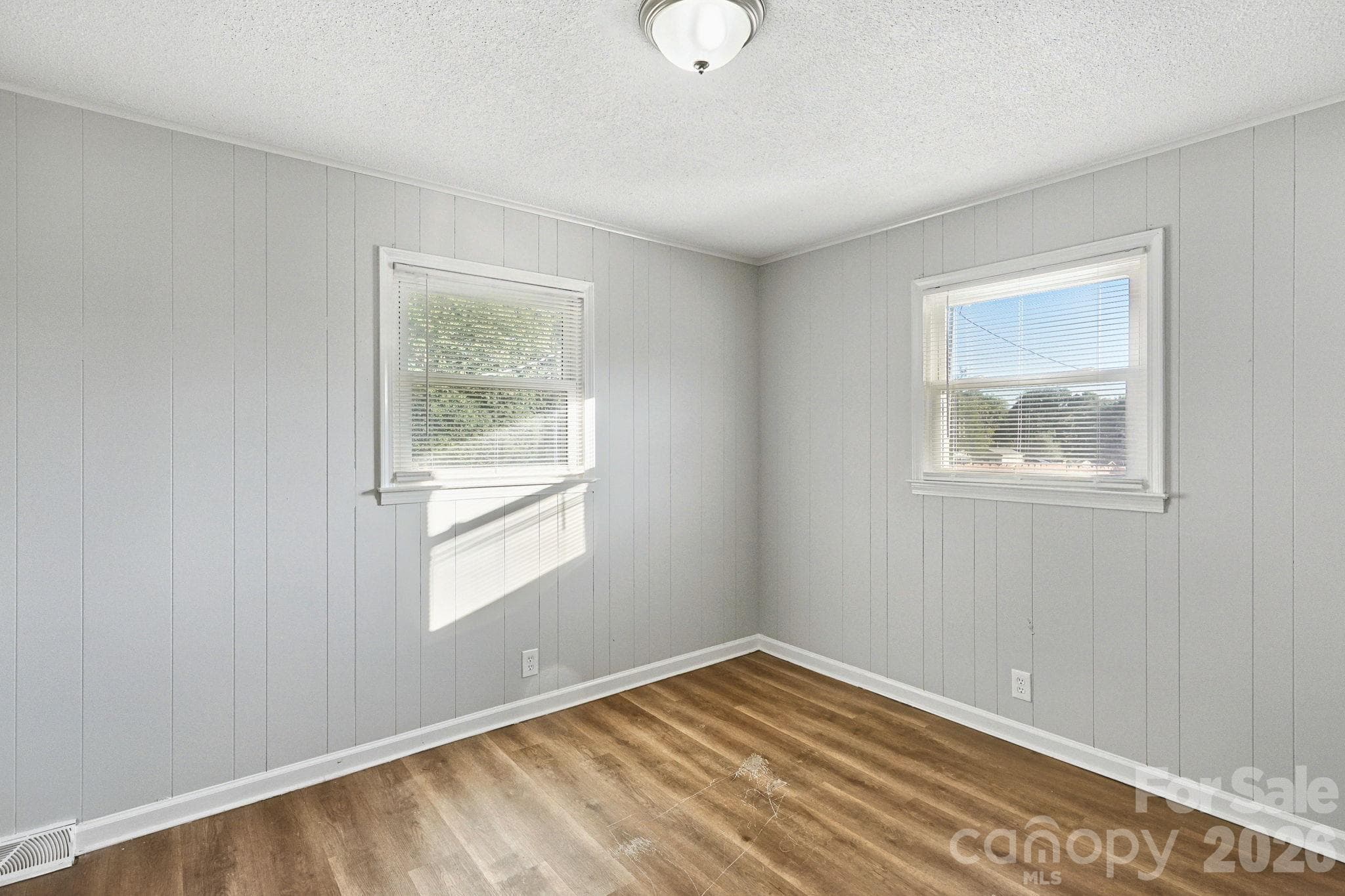 Single Family Residence at 1316 Mayberry Road, Dallas, photo 22 of 39