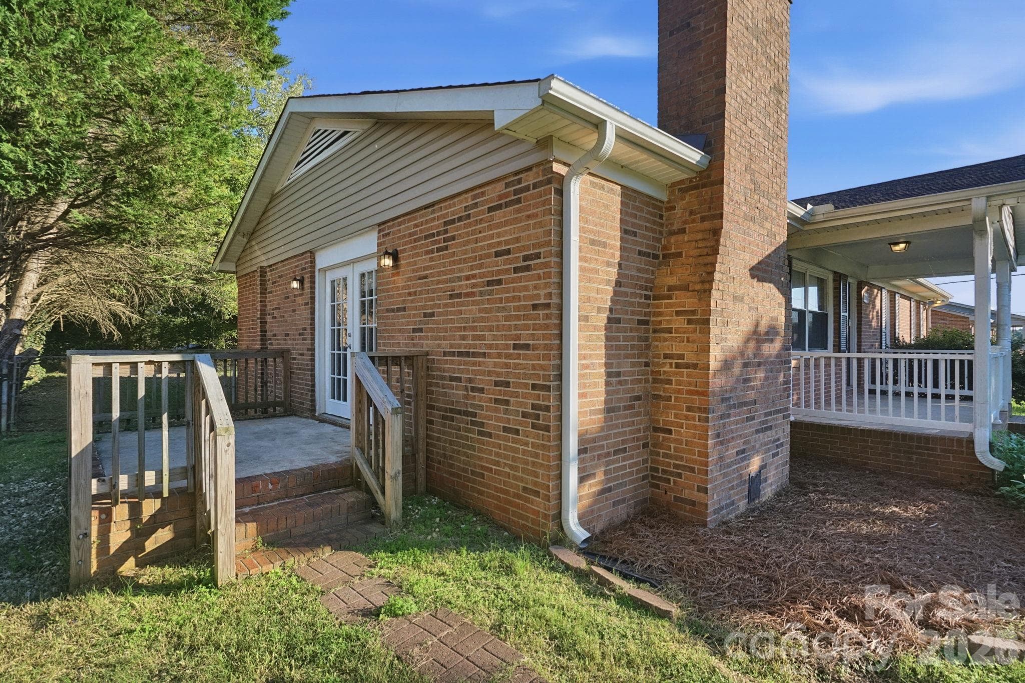 Single Family Residence at 1316 Mayberry Road, Dallas, photo 30 of 39