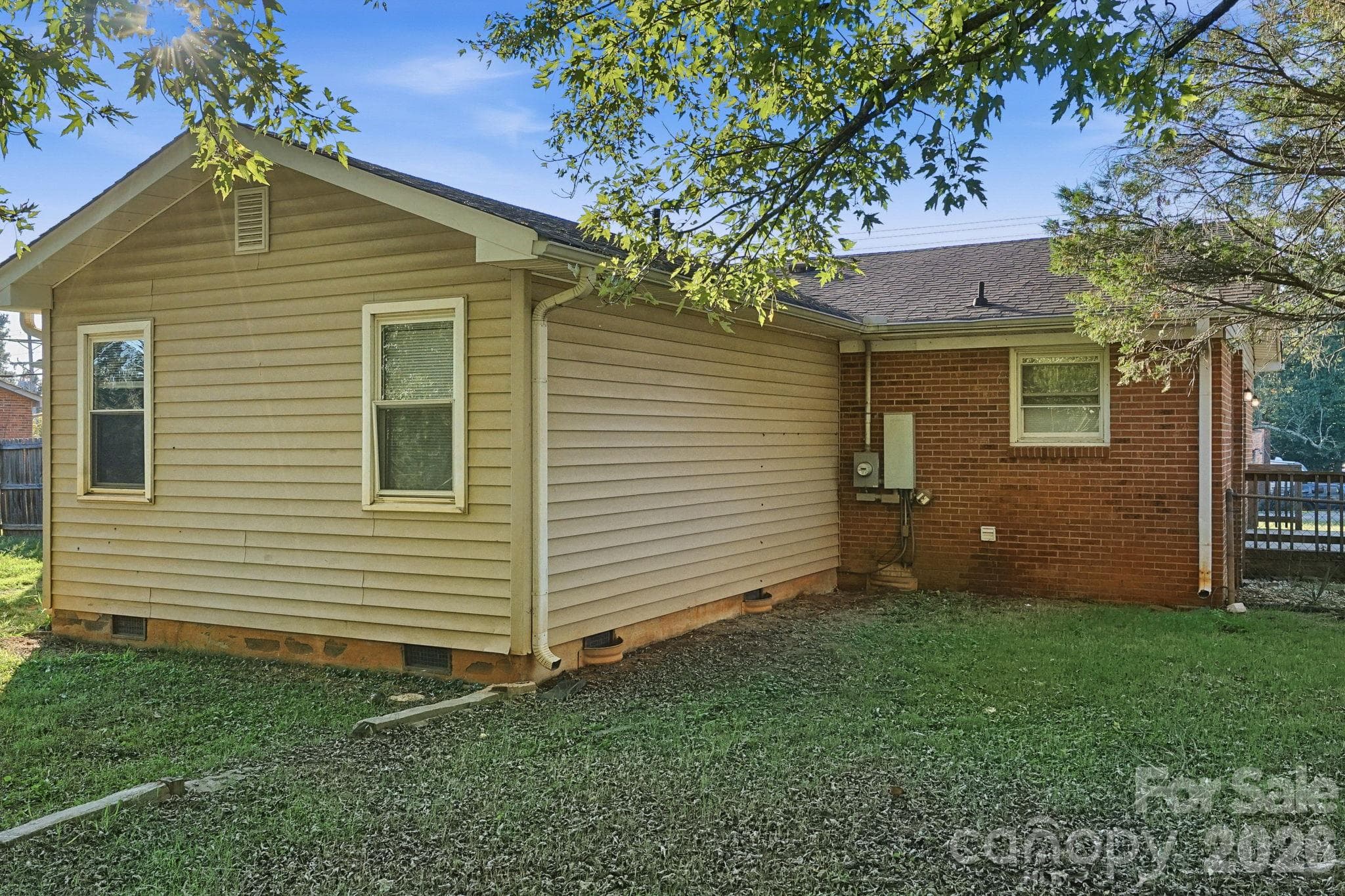 Single Family Residence at 1316 Mayberry Road, Dallas, photo 34 of 39