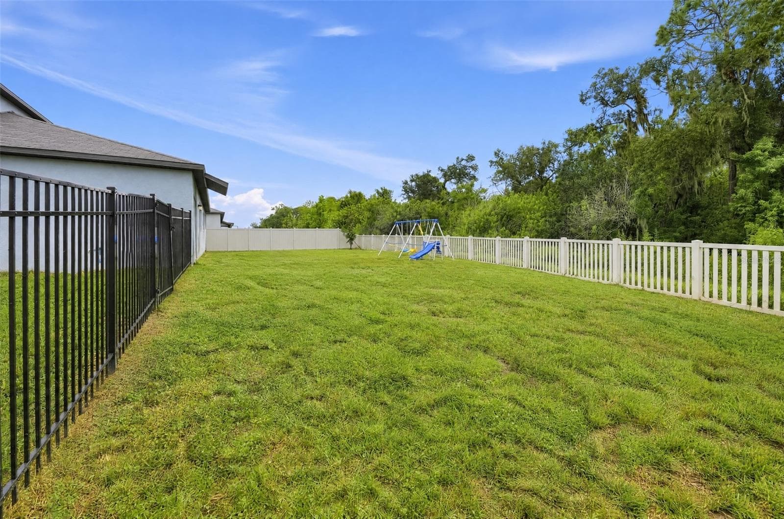 Single Family Residence at 4974 EAGLE ROCK DR, WIMAUMA, photo 4 of 90