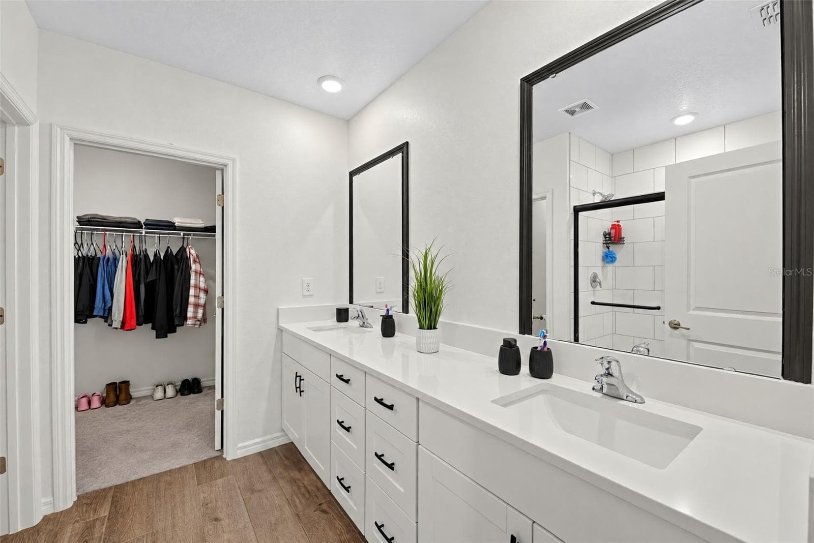 Single Family Residence at 4974 EAGLE ROCK DR, WIMAUMA, photo 29 of 90