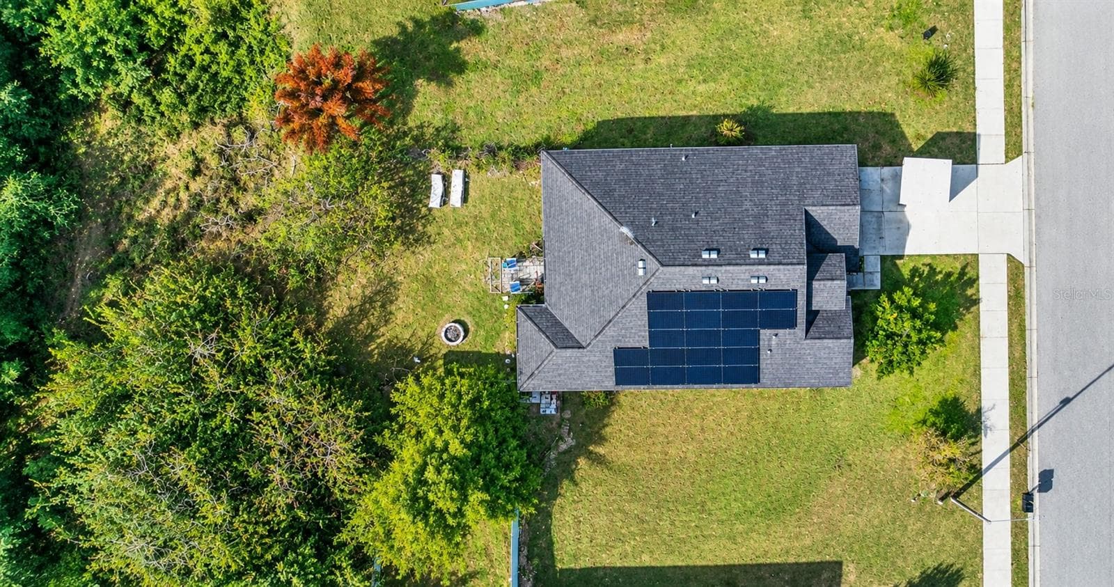 Single Family Residence at 414 MILES BLVD, DUNDEE, photo 3 of 23