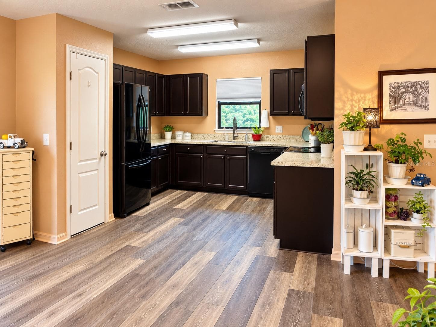 Single Family Residence at 414 MILES BLVD, DUNDEE, photo 11 of 23