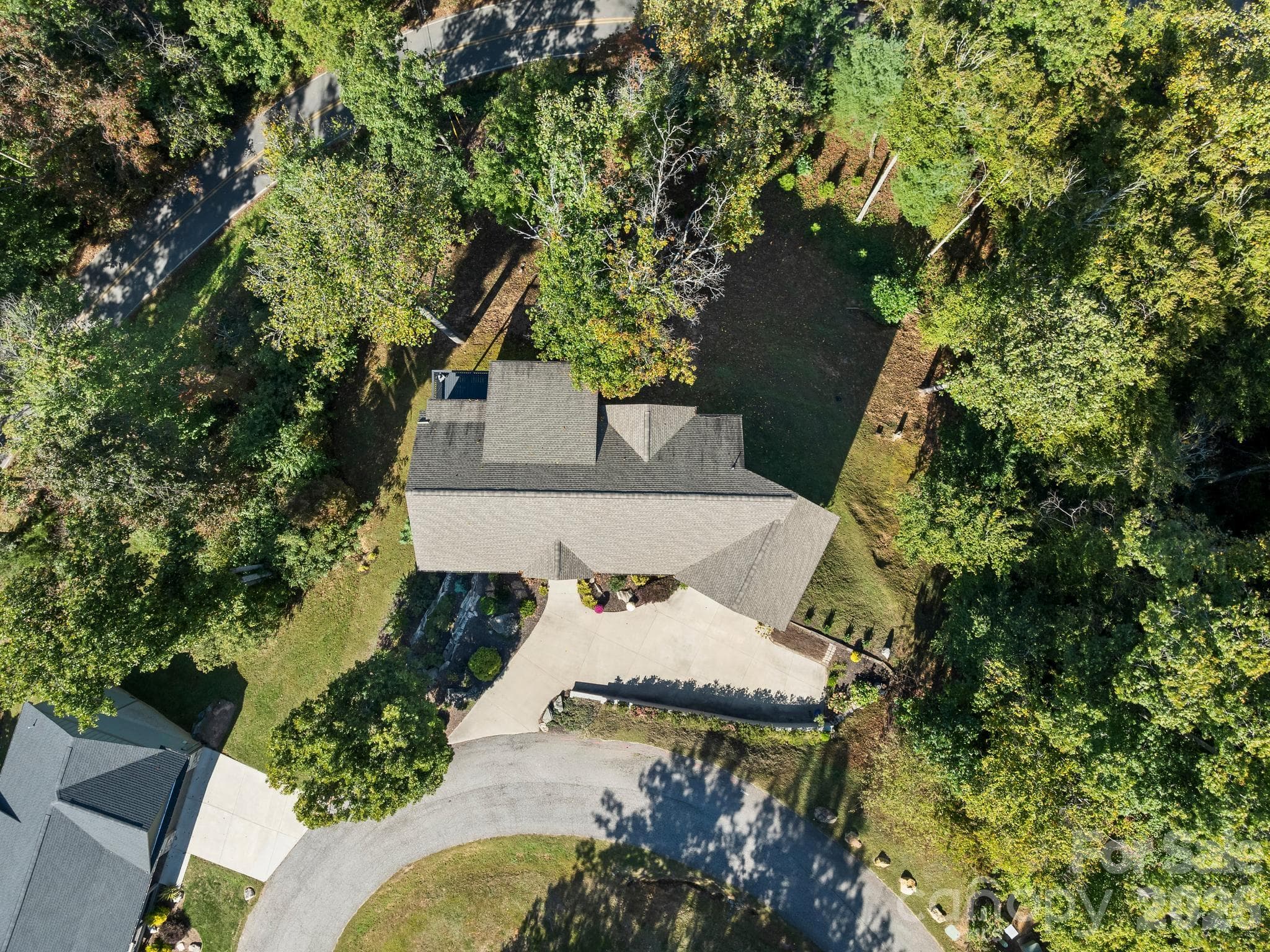 Single Family Residence at 14 Herron View Lane, Weaverville, photo 6 of 44