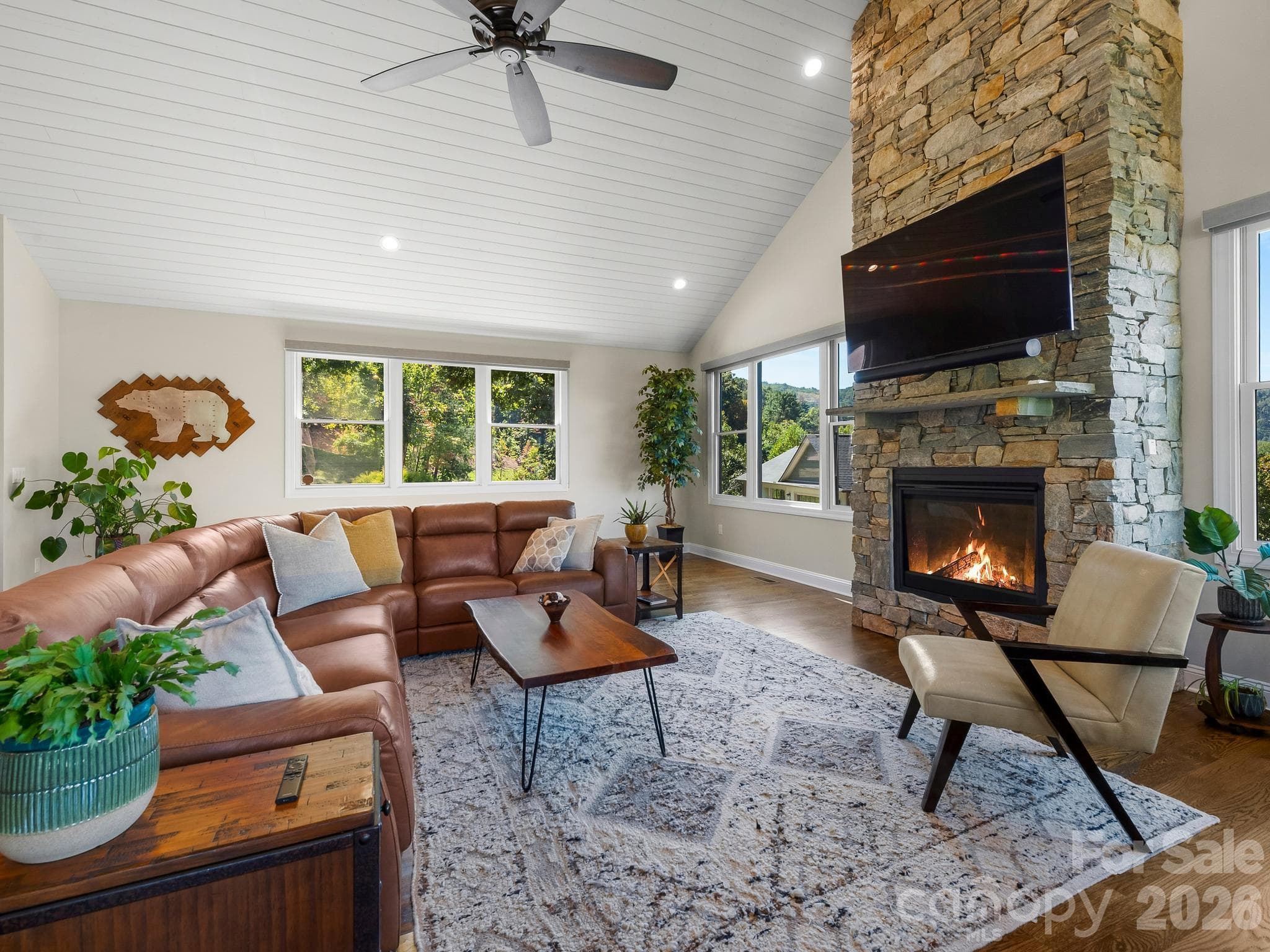 Single Family Residence at 14 Herron View Lane, Weaverville, photo 13 of 44