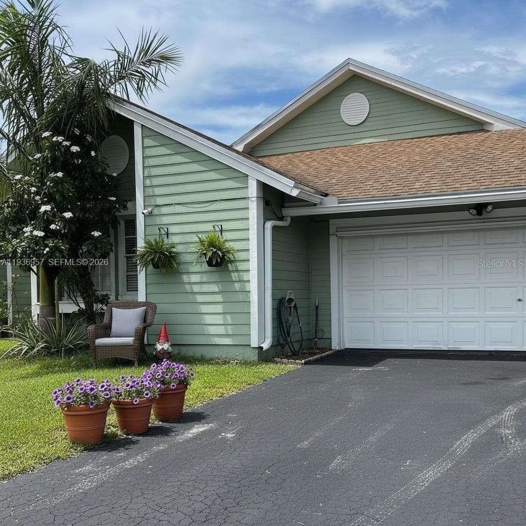 Single Family Residence at 14035 SW 103RD TER, MIAMI, photo 2 of 5