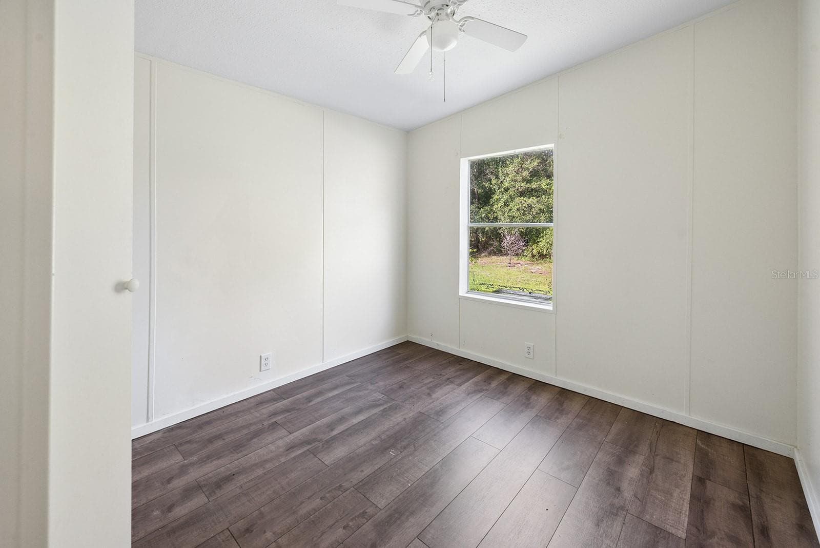 Manufactured Home at 3583 NW 216TH ST, LAWTEY, photo 42 of 68