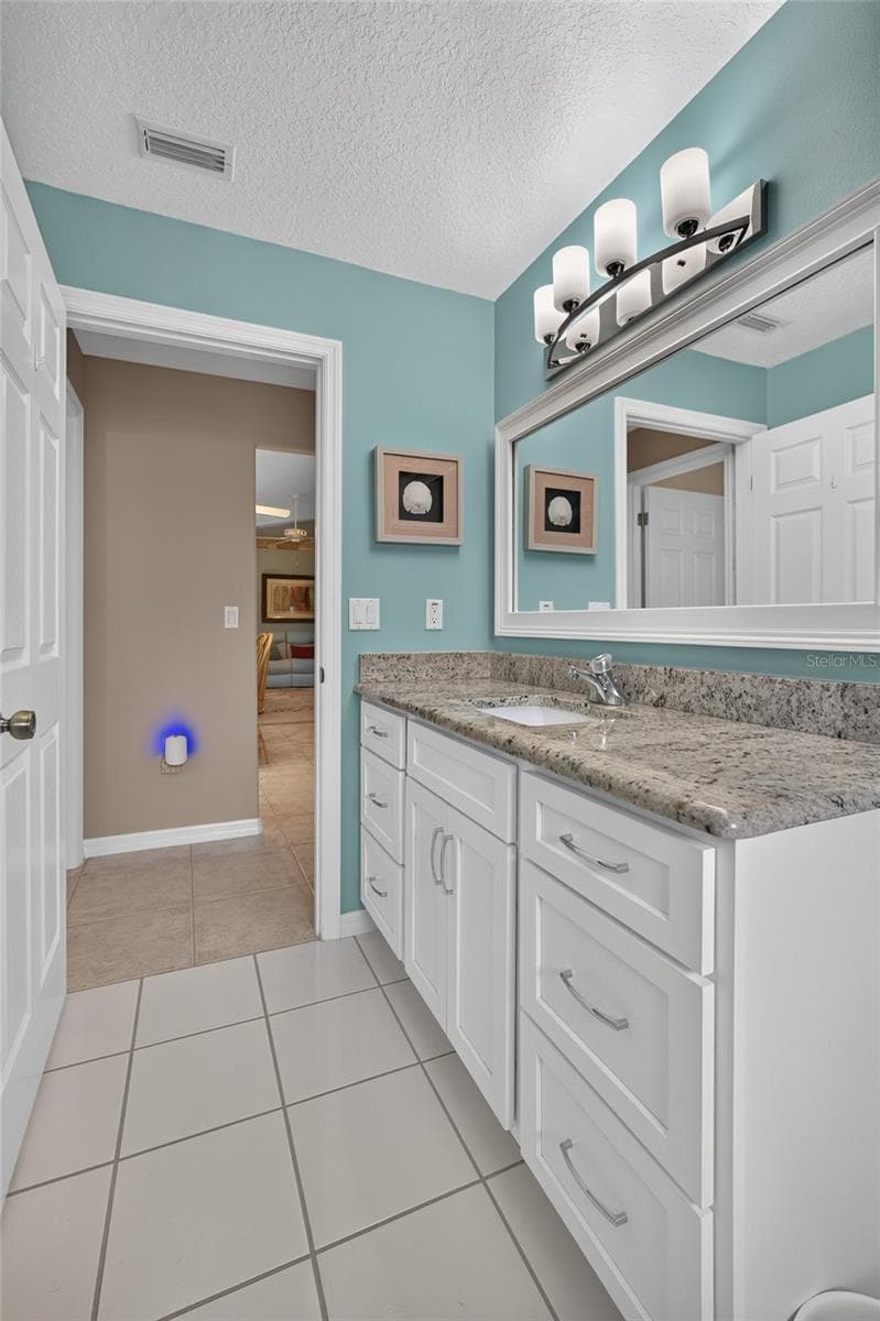 Guest Bath - 110 BURROUGHS DR, PALM COAST