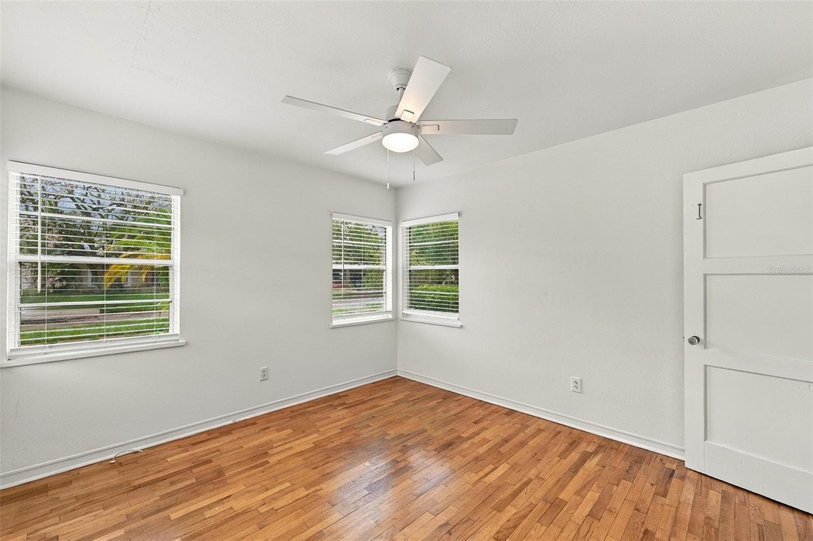 Single Family Residence at 212 S BRADFORD AVE, TAMPA, photo 14 of 39