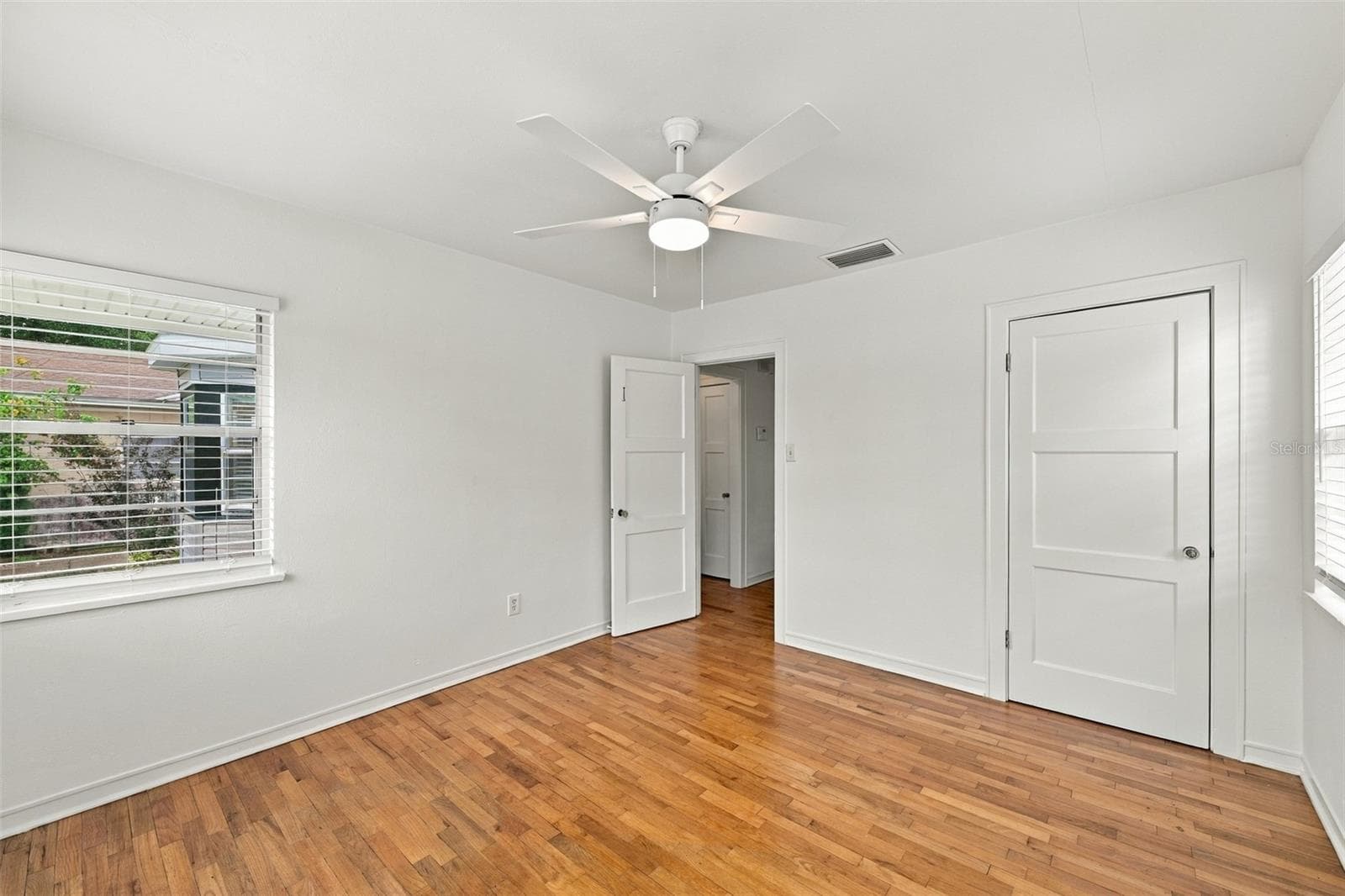 Single Family Residence at 212 S BRADFORD AVE, TAMPA, photo 15 of 39