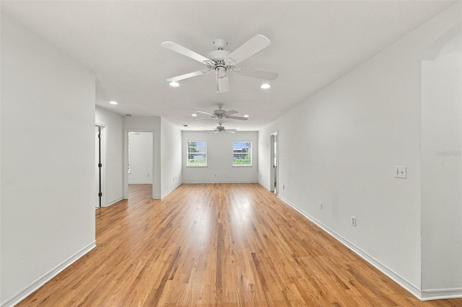 Single Family Residence at 212 S BRADFORD AVE, TAMPA, photo 22 of 39