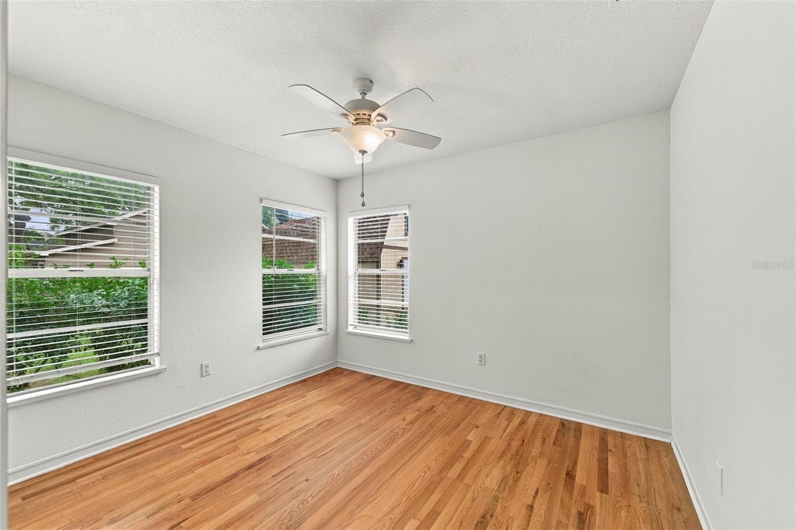 Single Family Residence at 212 S BRADFORD AVE, TAMPA, photo 24 of 39