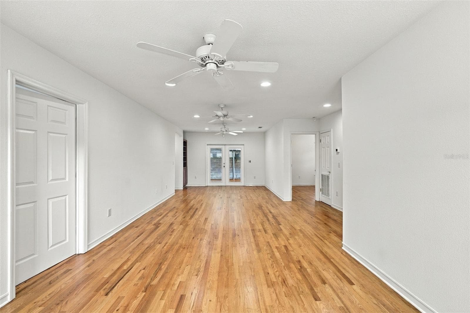 Single Family Residence at 212 S BRADFORD AVE, TAMPA, photo 33 of 39