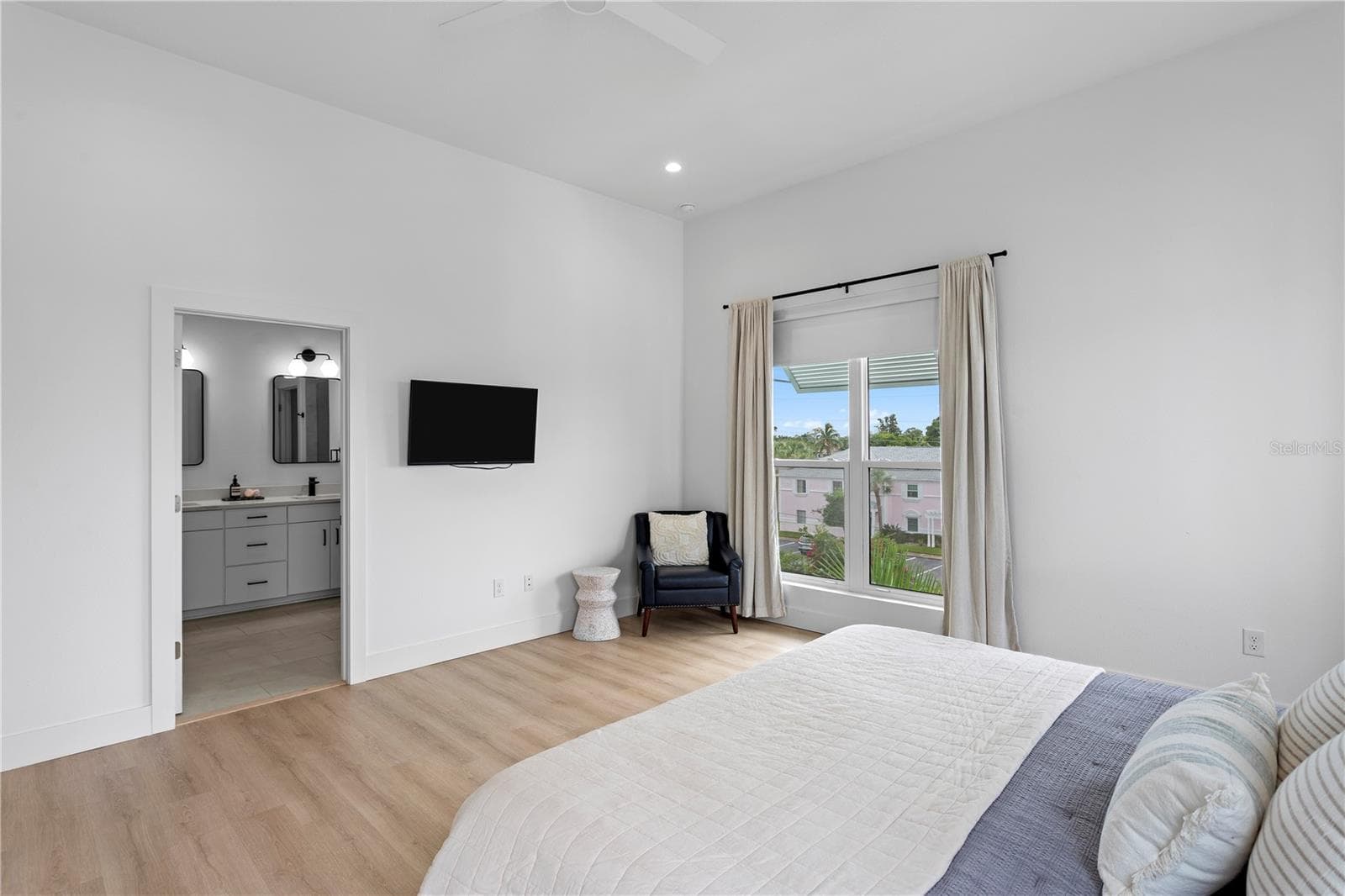 Townhouse at 3870 POMPANO DR SE, ST PETERSBURG, photo 18 of 38