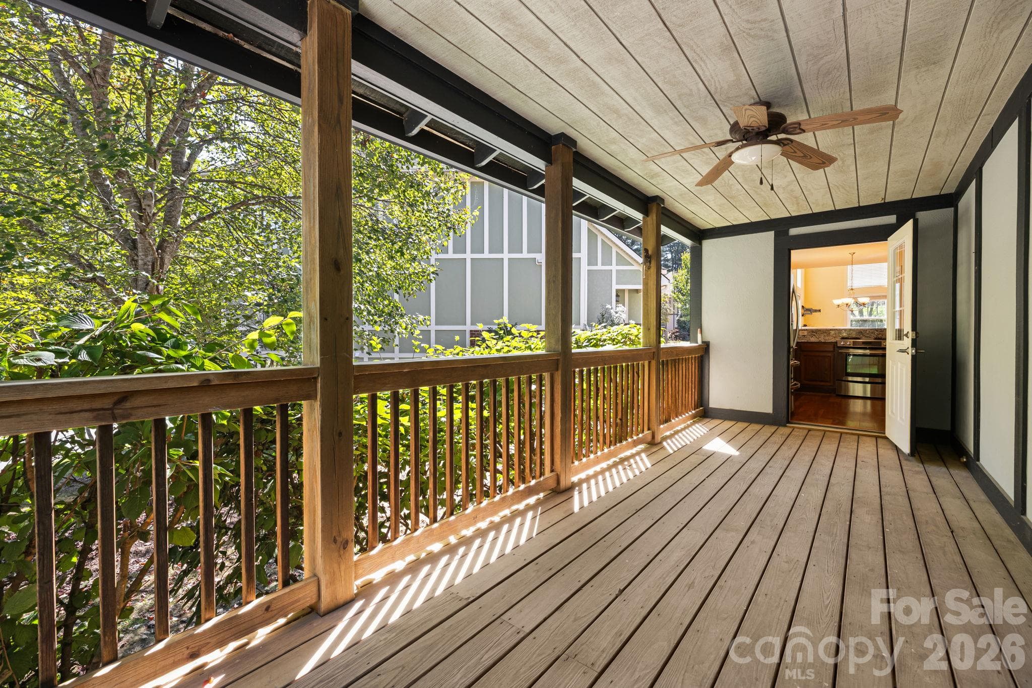 Condominium at 28 Trafalgar Circle, Asheville, photo 9 of 48