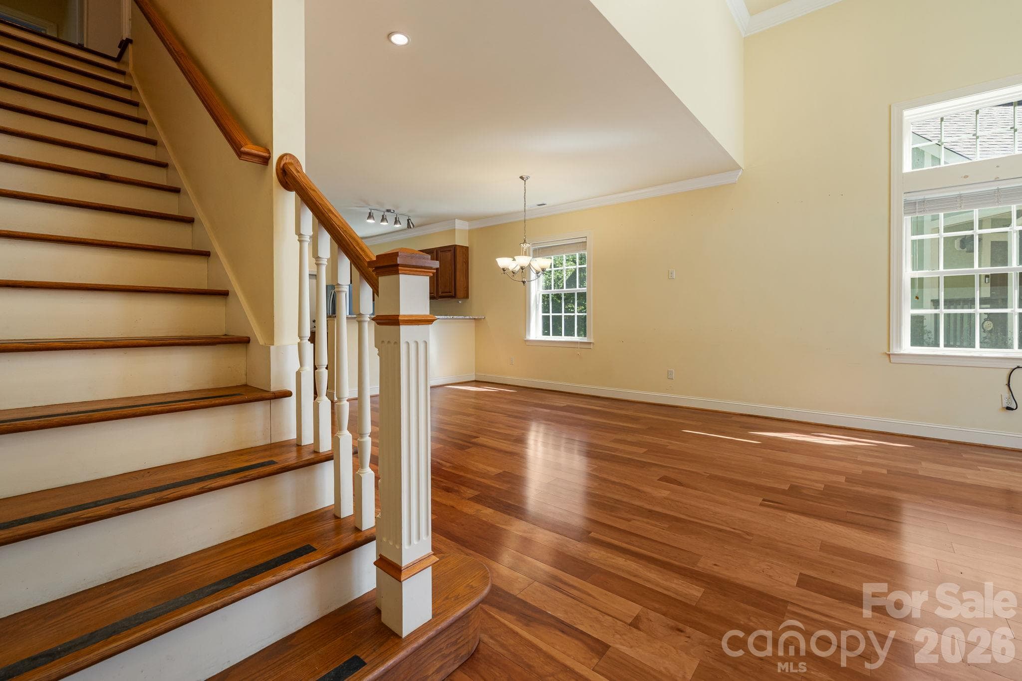 Condominium at 28 Trafalgar Circle, Asheville, photo 11 of 48