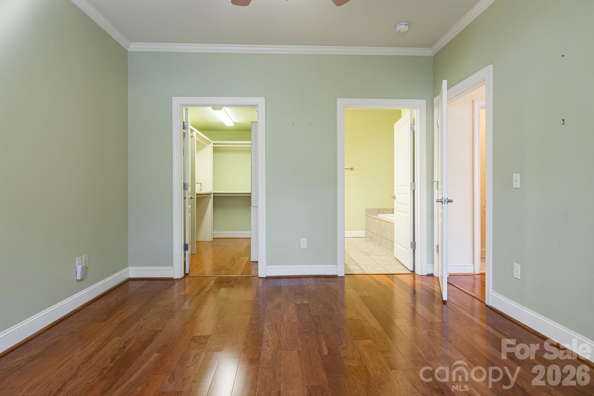 Condominium at 28 Trafalgar Circle, Asheville, photo 24 of 48