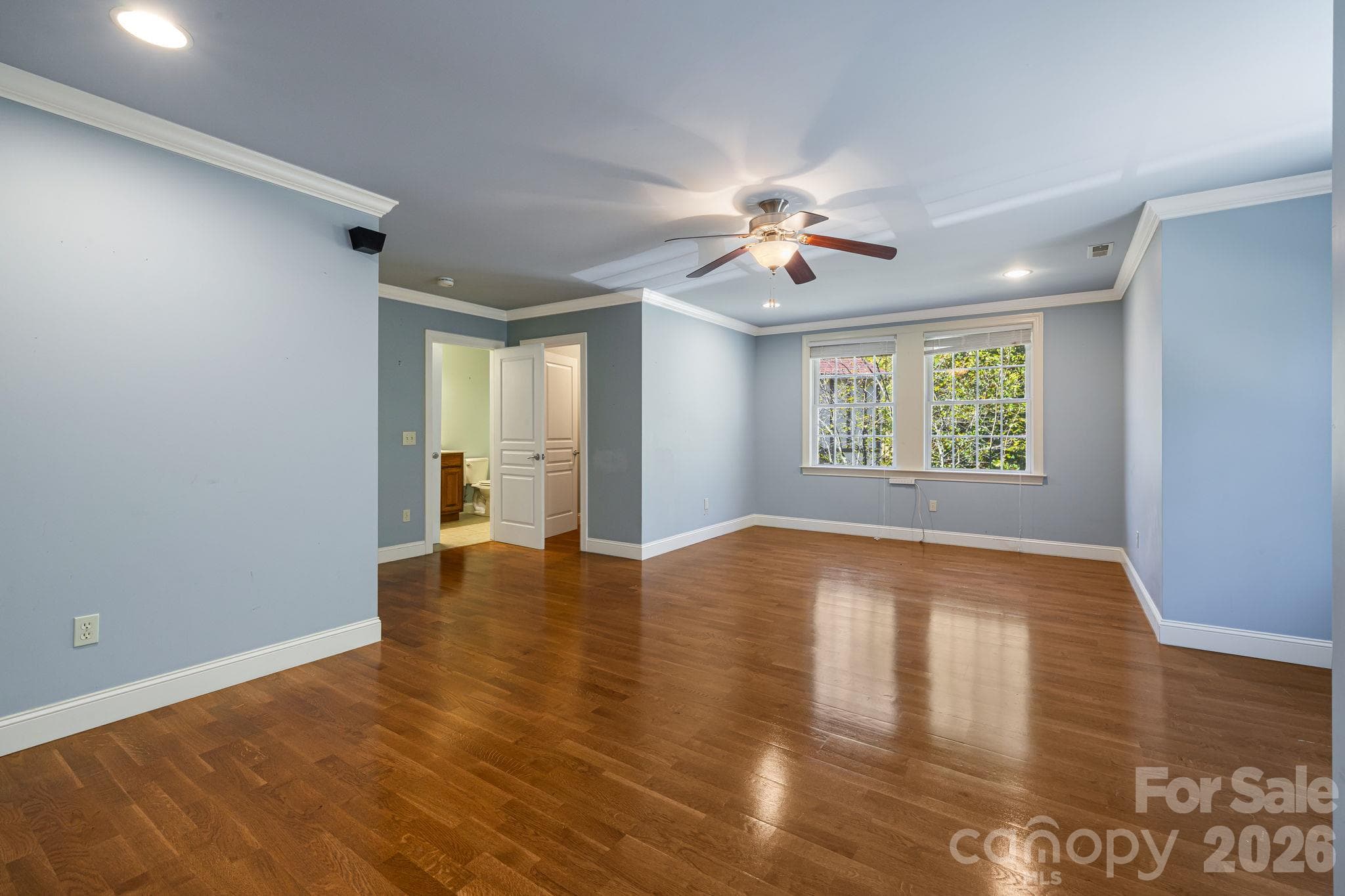 Condominium at 28 Trafalgar Circle, Asheville, photo 41 of 48
