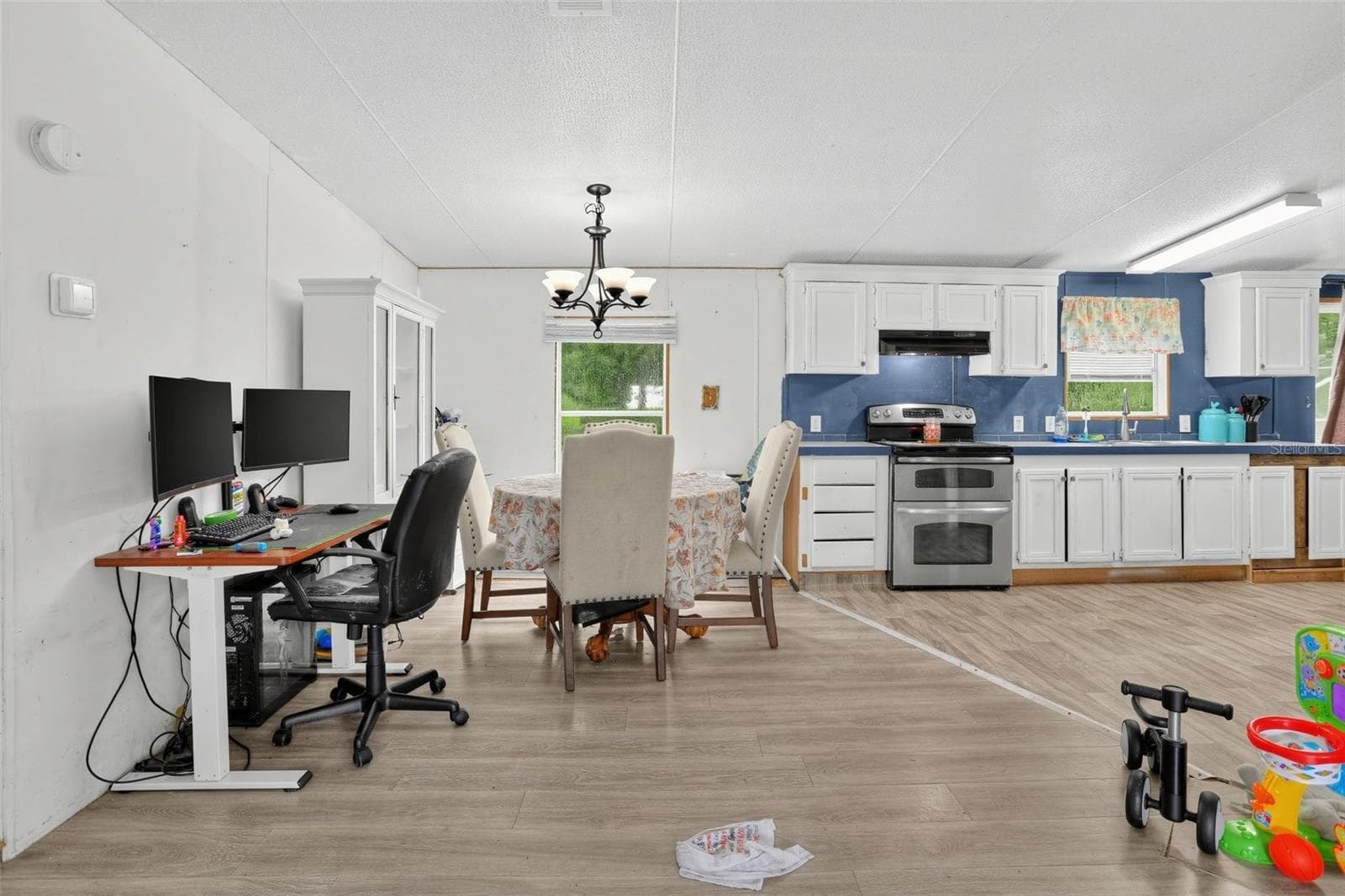 Manufactured Home at 4705 ROBERTA ST, HASTINGS, photo 9 of 30