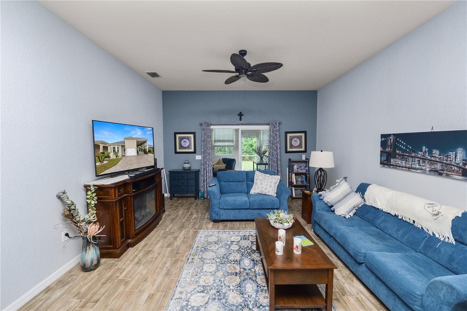 Single Family Residence at 408 MOTORCOACH DR S, POLK CITY, photo 3 of 46
