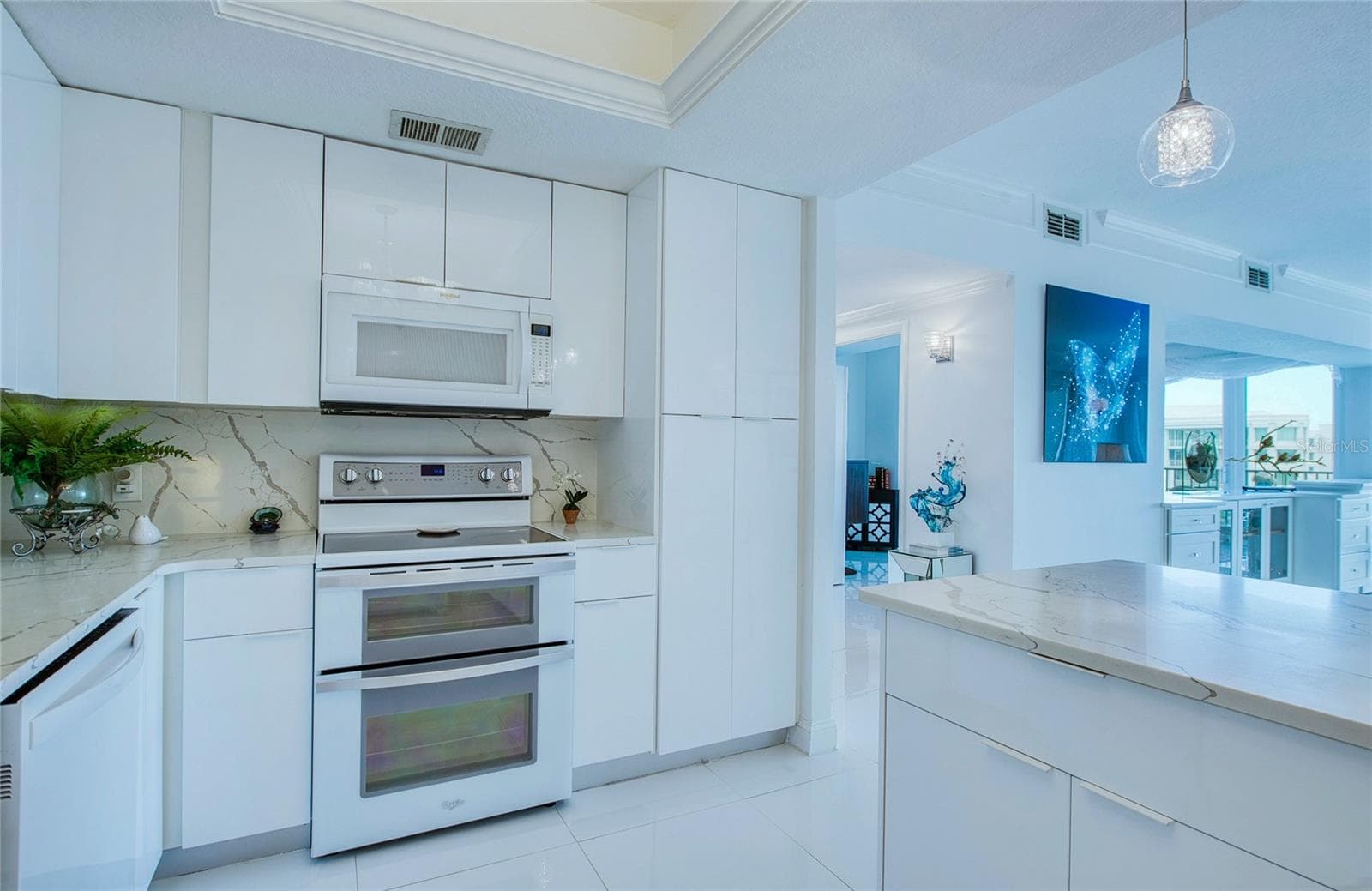 Condominium at 8 BELLEVIEW BLVD #702, BELLEAIR, photo 9 of 75