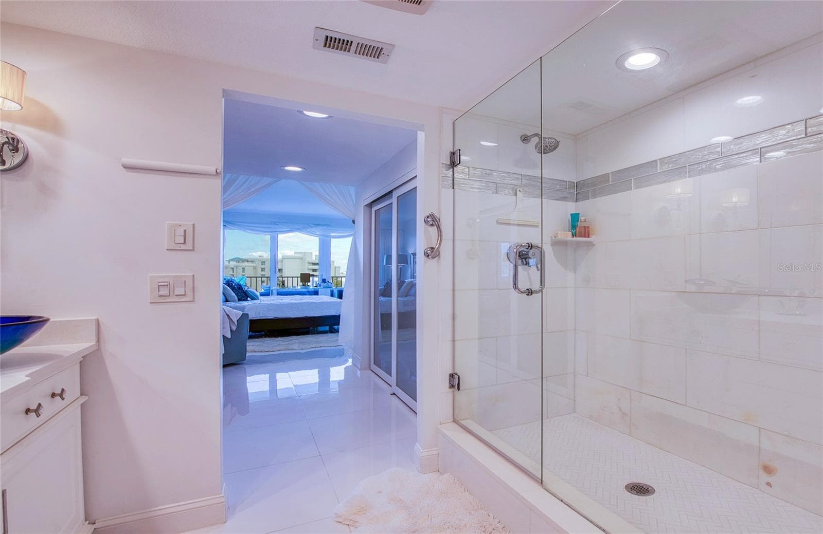 Condominium at 8 BELLEVIEW BLVD #702, BELLEAIR, photo 37 of 75