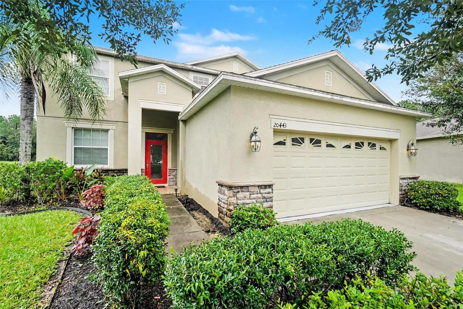 Single Family Residence at 20443 AUTUMN FERN AVE, TAMPA, photo 3 of 30