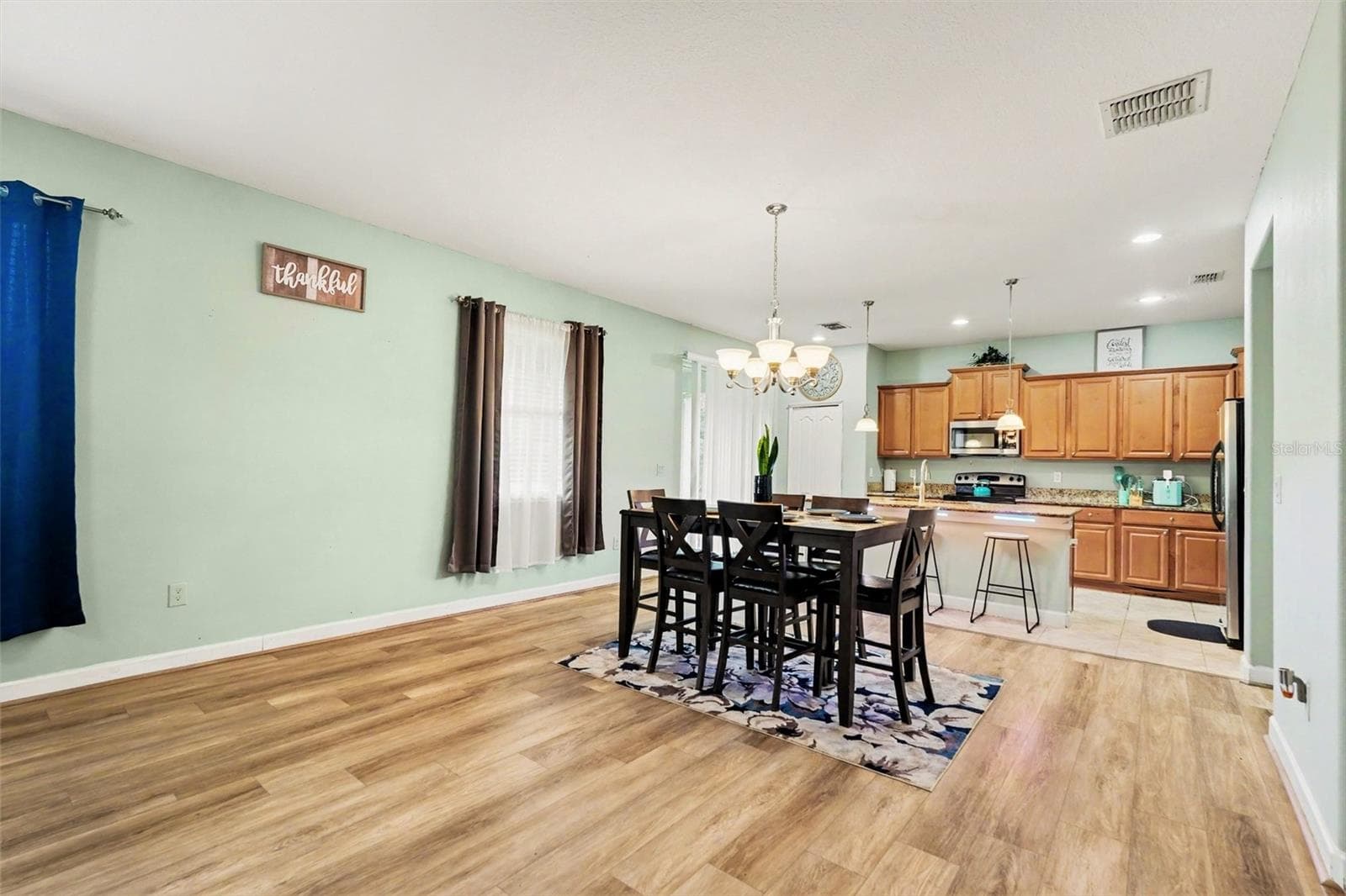 Single Family Residence at 20443 AUTUMN FERN AVE, TAMPA, photo 8 of 30