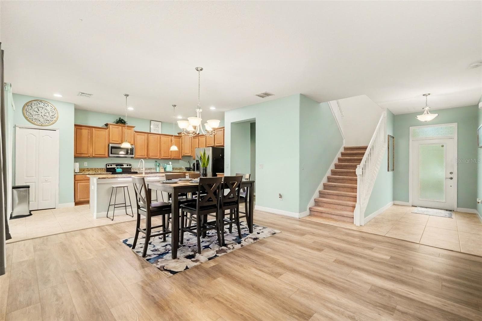 Single Family Residence at 20443 AUTUMN FERN AVE, TAMPA, photo 9 of 30