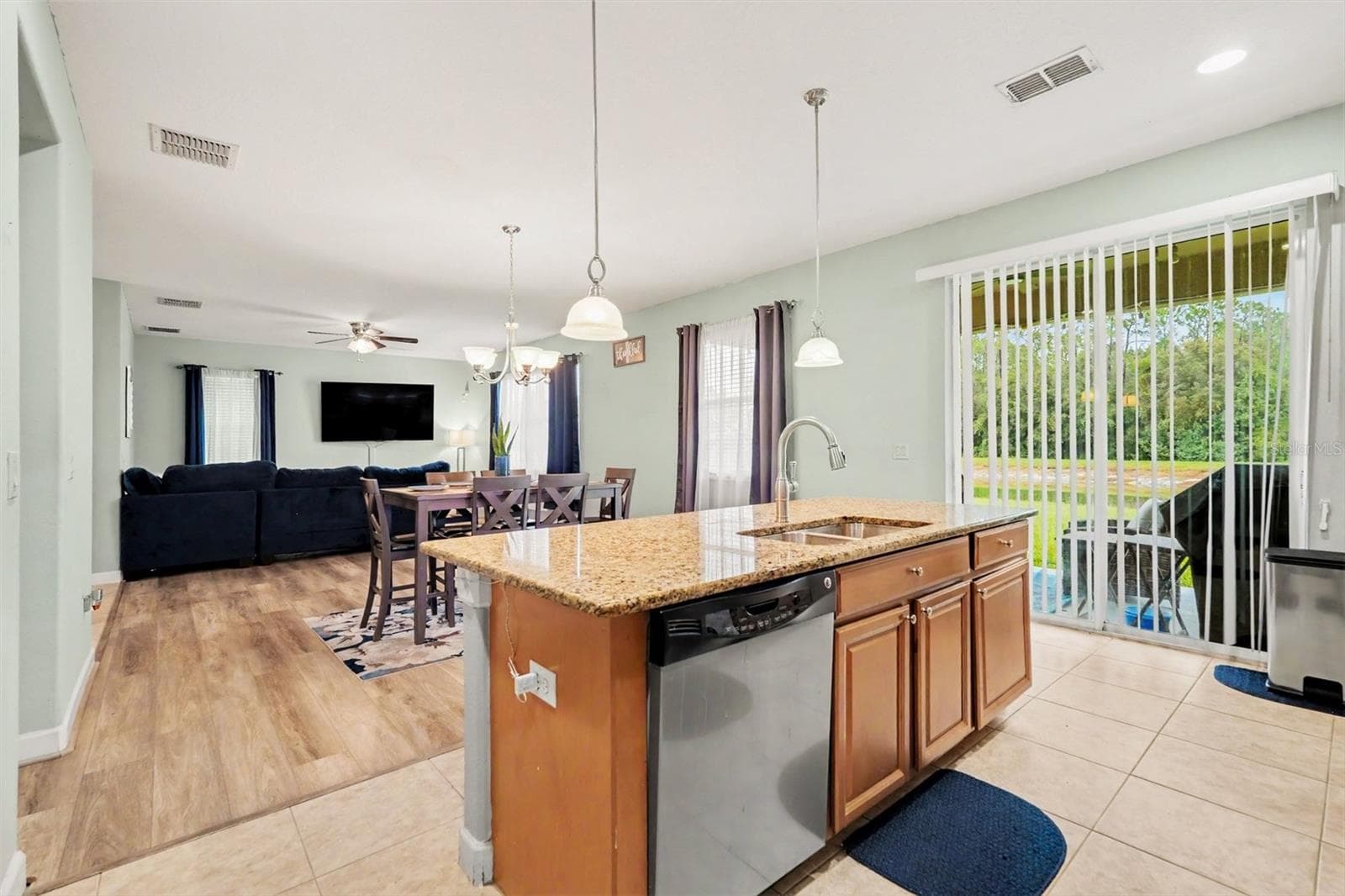 Single Family Residence at 20443 AUTUMN FERN AVE, TAMPA, photo 14 of 30