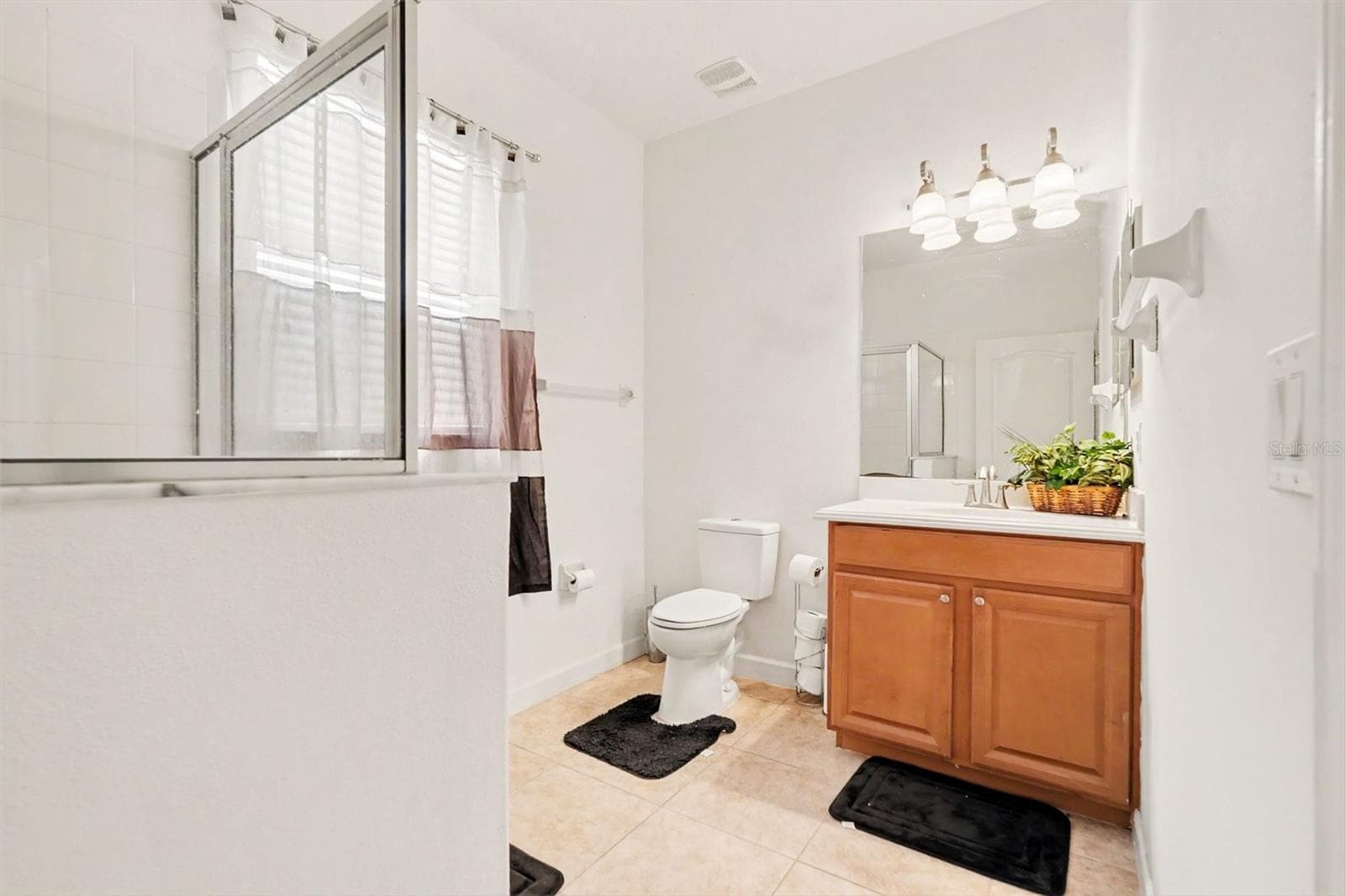 Single Family Residence at 20443 AUTUMN FERN AVE, TAMPA, photo 15 of 30