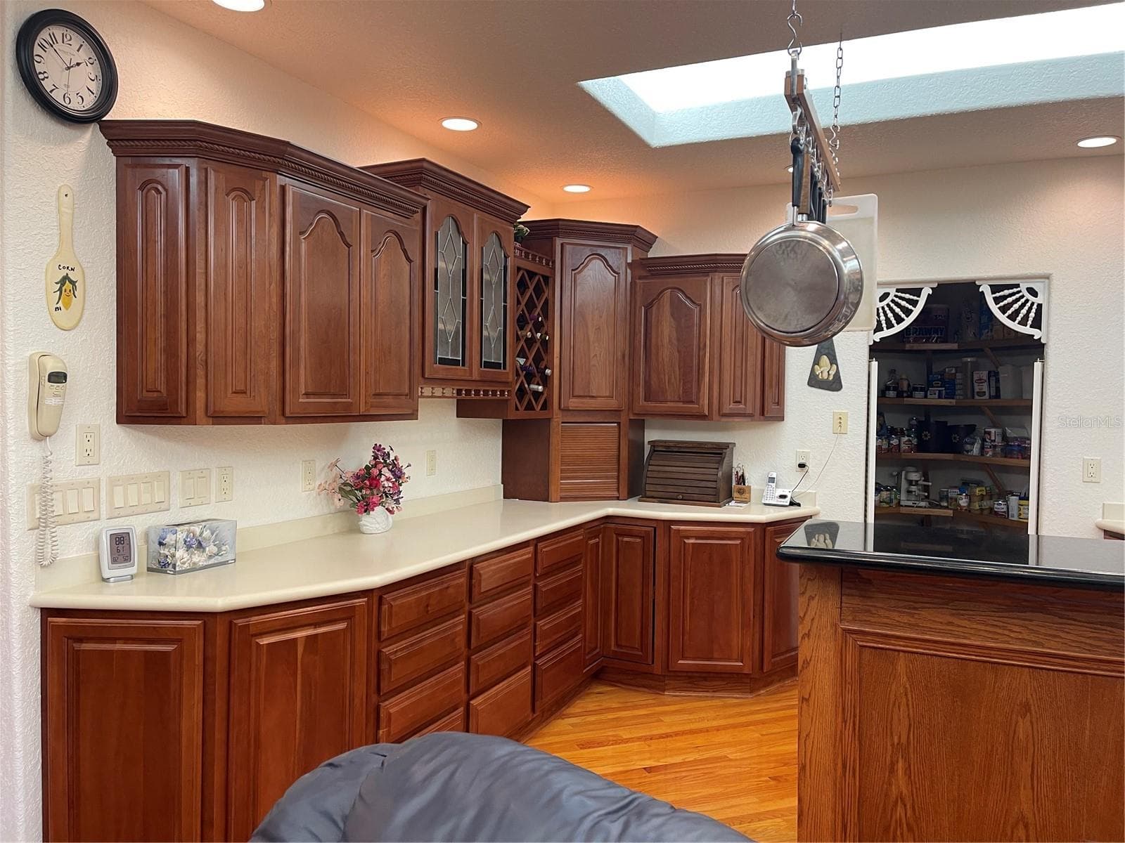 Walk in pantry - 5422 CYRIL DR, DADE CITY